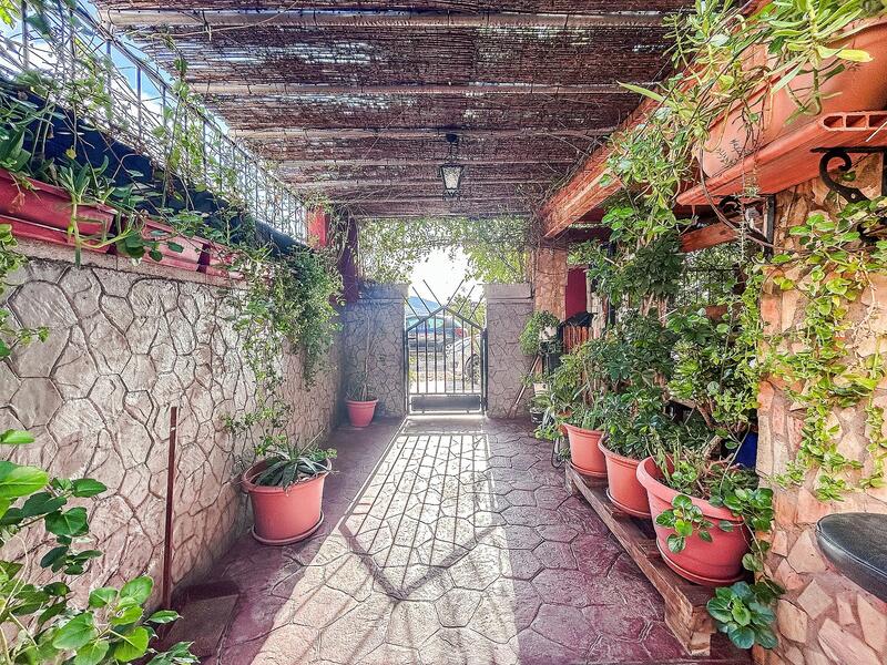 9 bedroom Townhouse for sale 9 bedroom Townhouse for sale