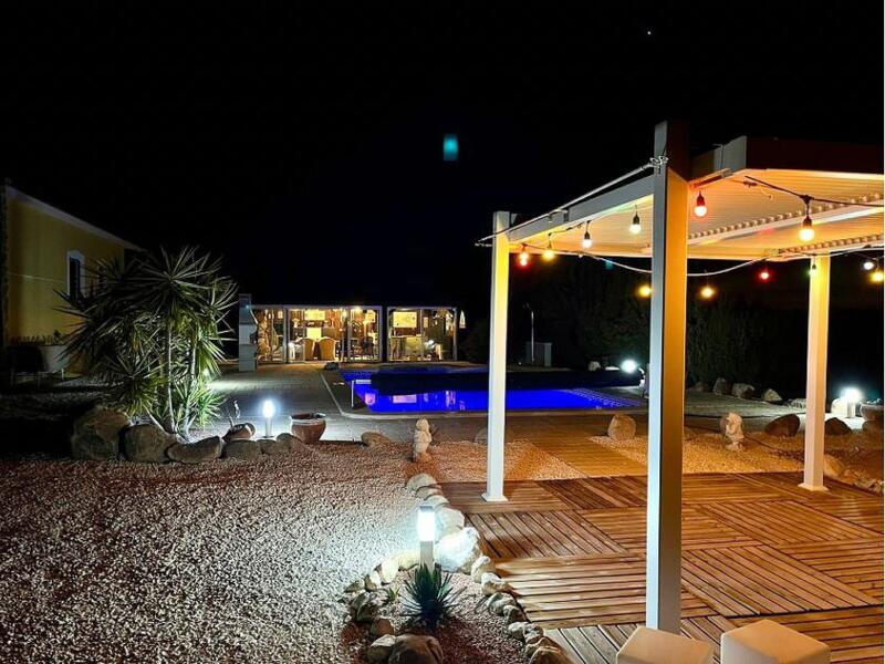 3 slaapkamer Villa Te koop 3 slaapkamer Villa Te koop