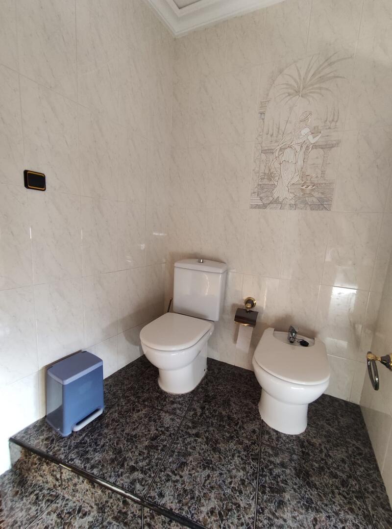 5 bedroom Townhouse for sale 5 bedroom Townhouse for sale