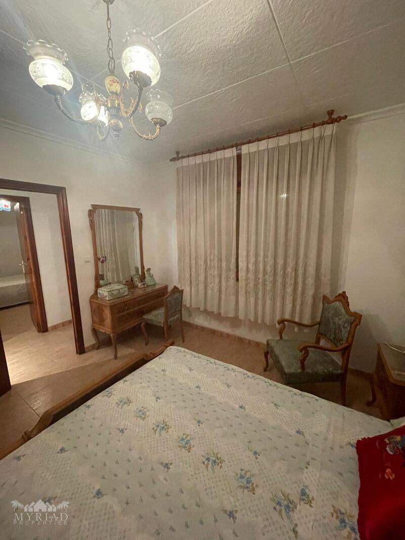 4 bedroom Townhouse for sale 4 bedroom Townhouse for sale