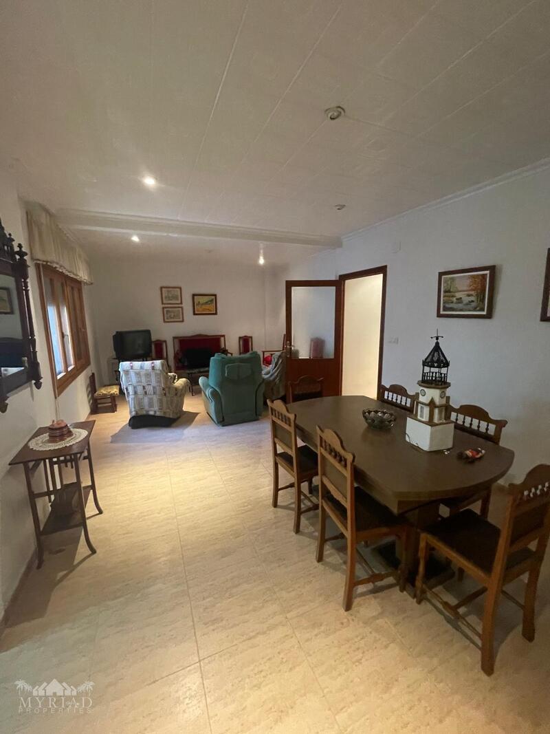 4 bedroom Townhouse for sale 4 bedroom Townhouse for sale