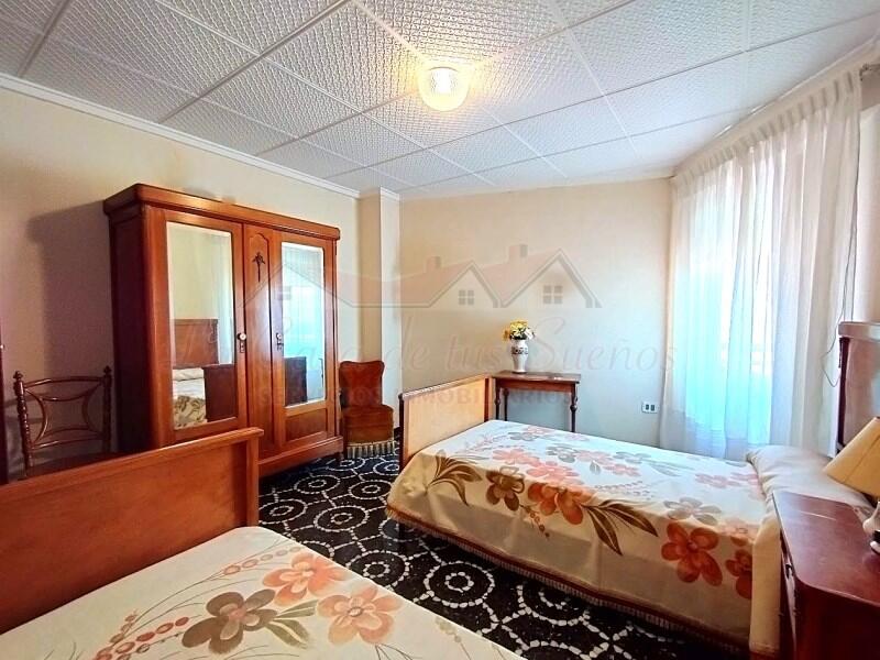 4 bedroom Apartment for sale