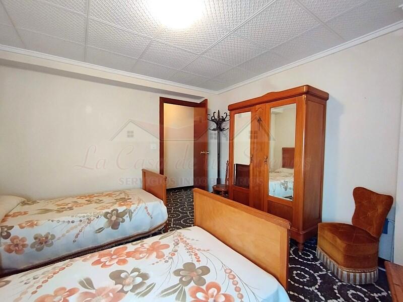 4 bedroom Apartment for sale