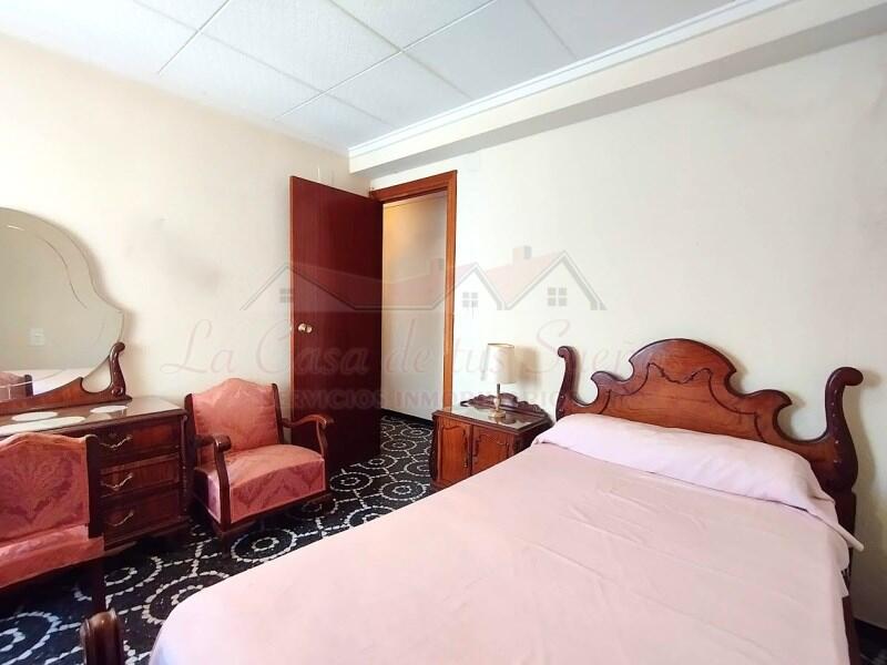 4 bedroom Apartment for sale