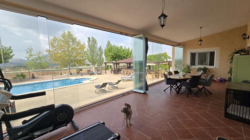 3 bedroom Villa for sale