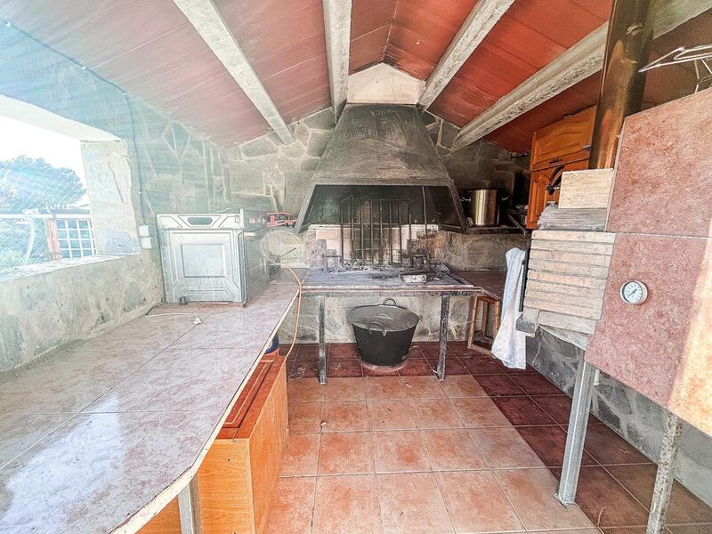 6 bedroom Villa for sale