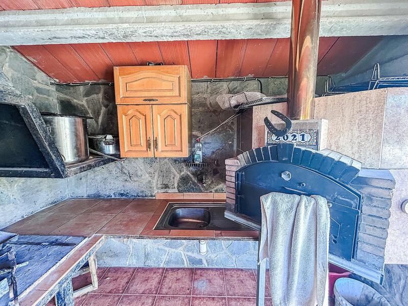 6 bedroom Villa for sale