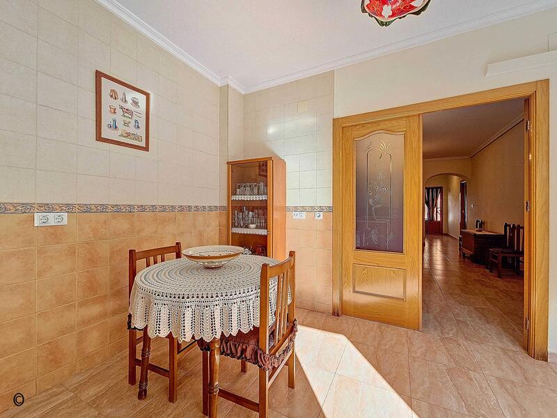 3 bedroom Townhouse for sale