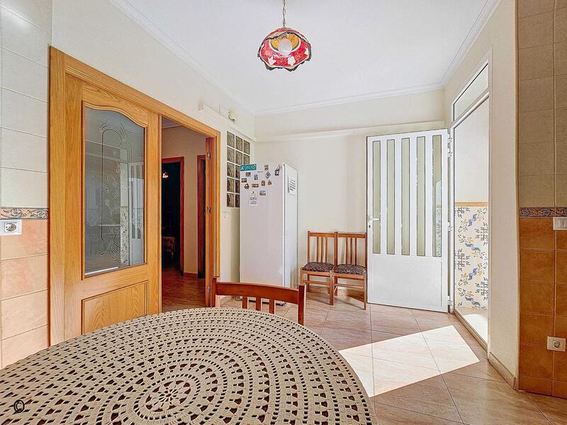 3 bedroom Townhouse for sale