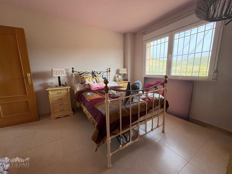 6 bedroom Villa for sale 6 bedroom Villa for sale