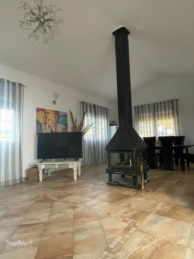 6 bedroom Villa for sale 6 bedroom Villa for sale