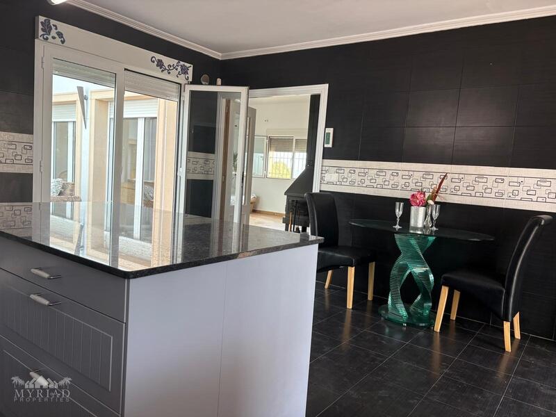 6 bedroom Villa for sale 6 bedroom Villa for sale