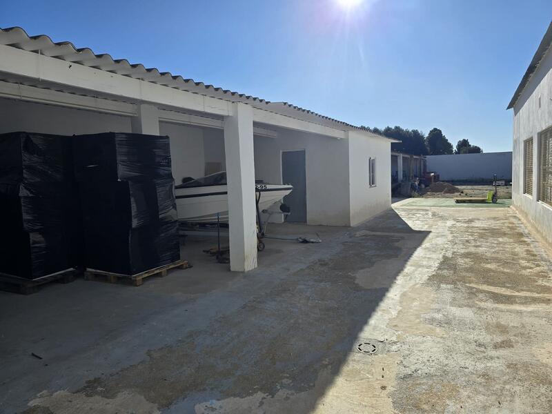 Forretningseiendom til salgs