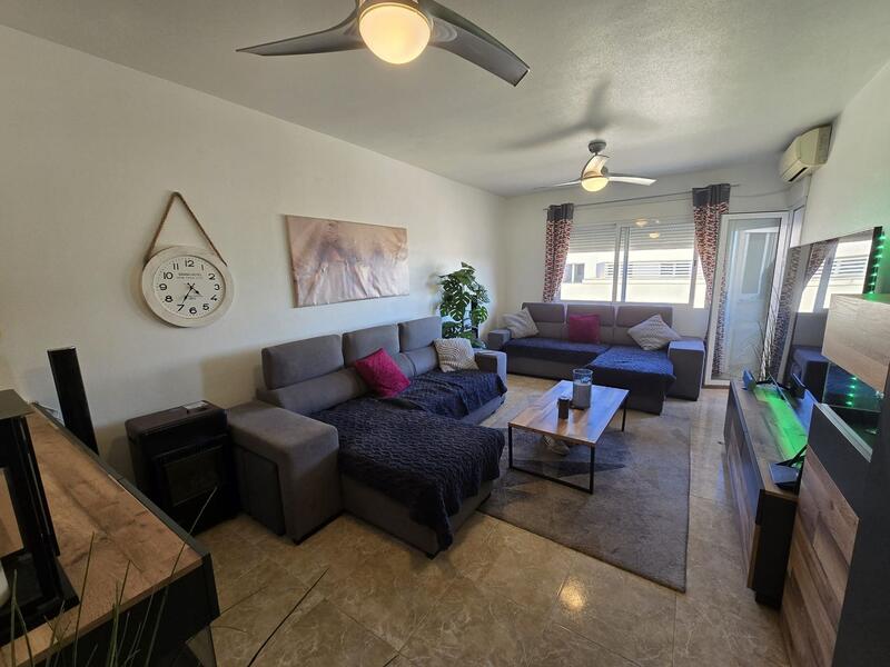 3 bedroom Apartment for sale