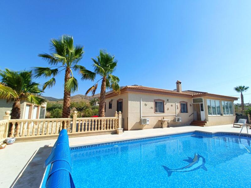 Villa til salgs i Macisvenda, Murcia