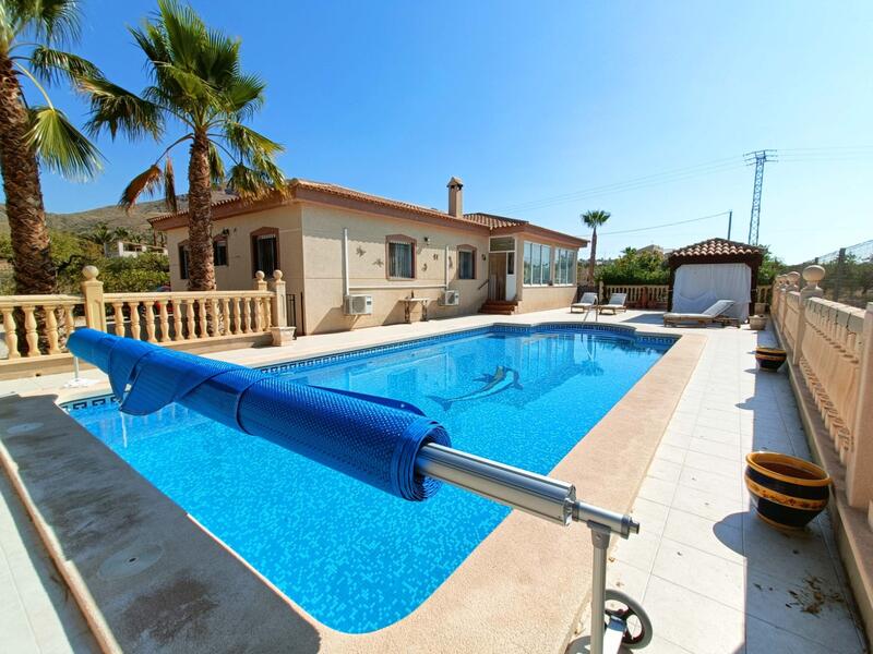 3 soverom Villa til salgs 3 soverom Villa til salgs