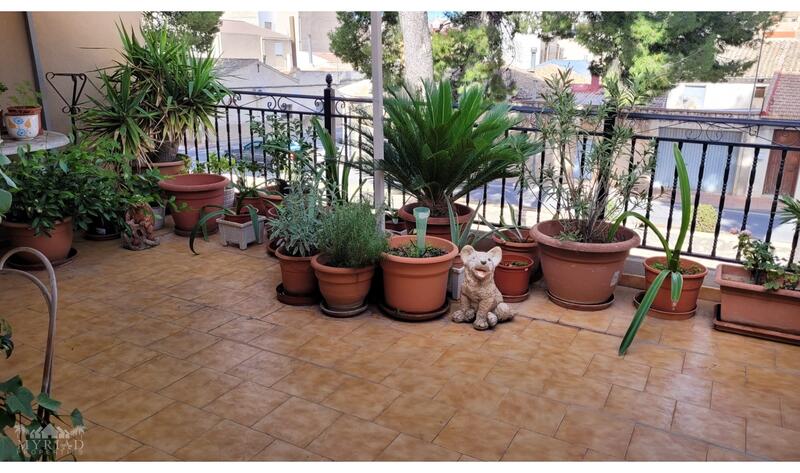 5 bedroom Townhouse for sale 5 bedroom Townhouse for sale