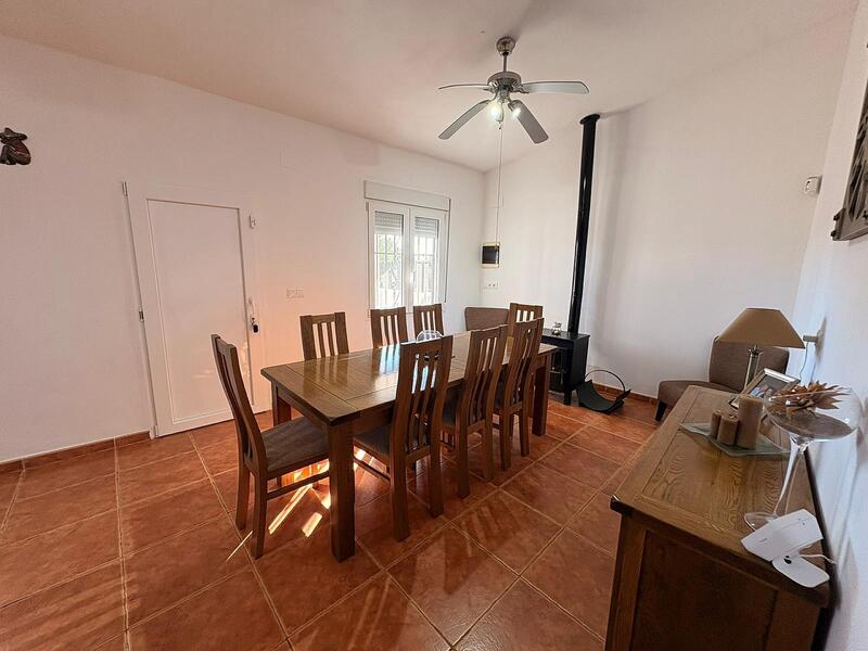 3 bedroom Country House for sale 3 bedroom Country House for sale