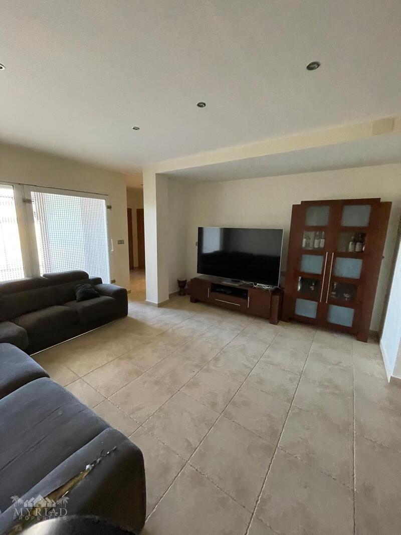 5 bedroom Country House for sale 5 bedroom Country House for sale