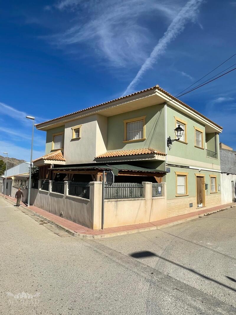 5 bedroom Country House for sale 5 bedroom Country House for sale