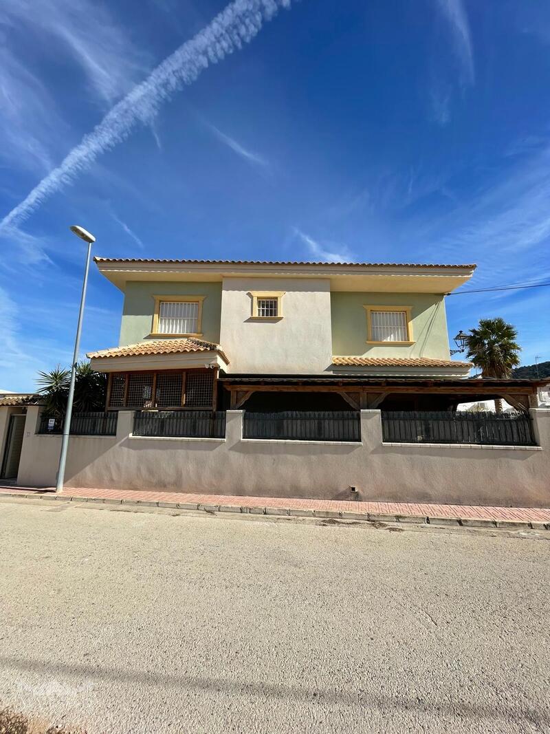 5 bedroom Country House for sale 5 bedroom Country House for sale