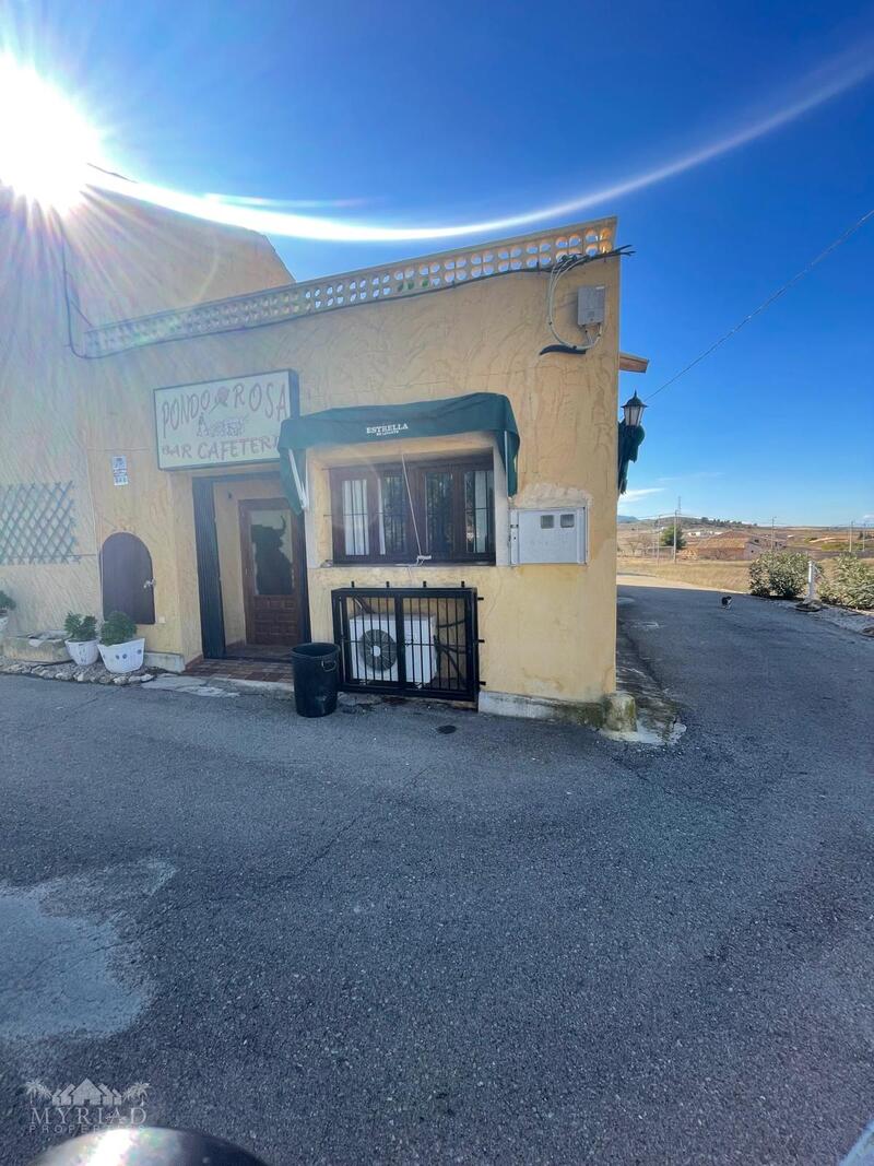 6 bedroom Country House for sale 6 bedroom Country House for sale