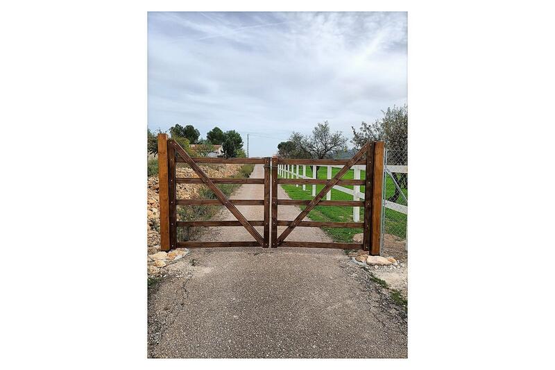 3 bedroom Country House for sale