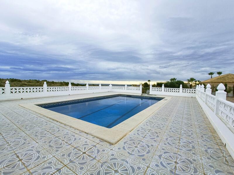 3 спальная комната вилла продается