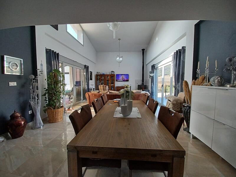 3 slaapkamer Villa Te koop 3 slaapkamer Villa Te koop