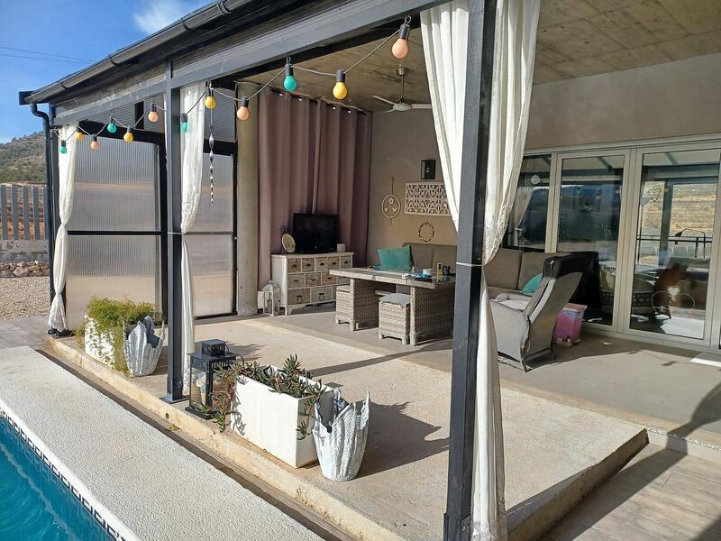 3 slaapkamer Villa Te koop 3 slaapkamer Villa Te koop