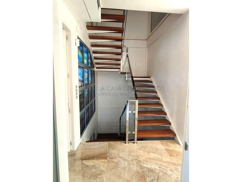 4 bedroom Villa for sale