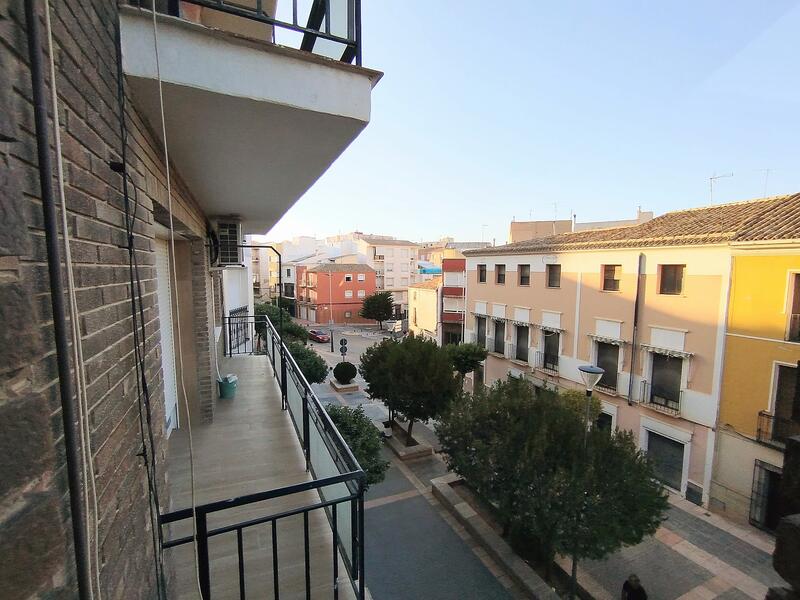 Townhouse for sale in Yecla, Murcia