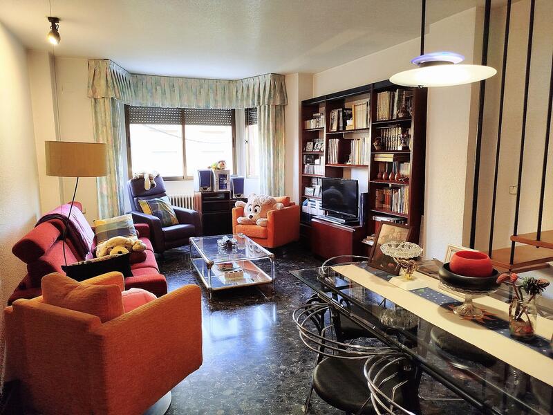 4 soveværelse Byhus til salg 4 soveværelse Byhus til salg