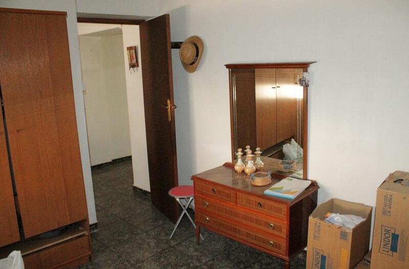 4 bedroom Townhouse for sale