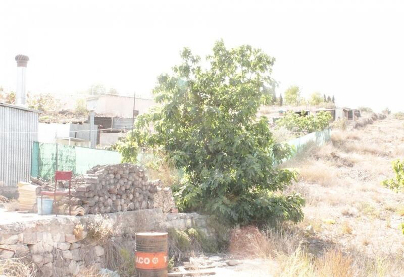 4 bedroom Townhouse for sale