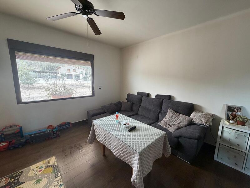 2 Cuarto Casa de Campo en venta