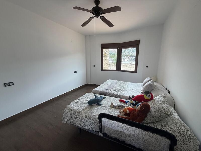 2 Cuarto Casa de Campo en venta