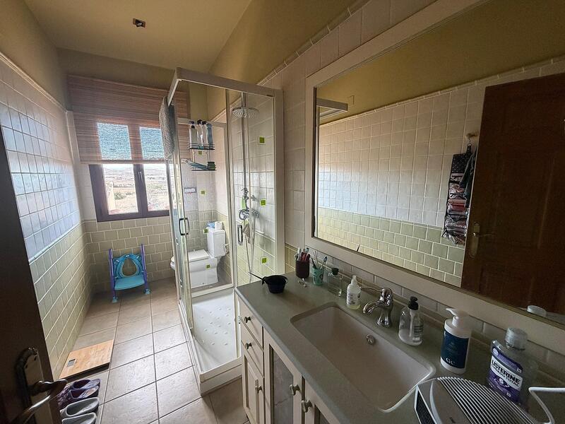 2 Cuarto Casa de Campo en venta