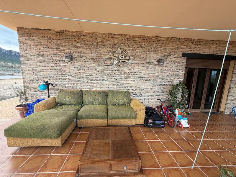 2 Cuarto Casa de Campo en venta