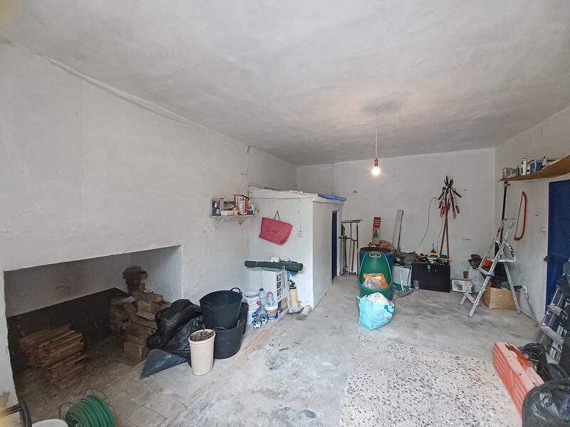 3 bedroom Country House for sale 3 bedroom Country House for sale