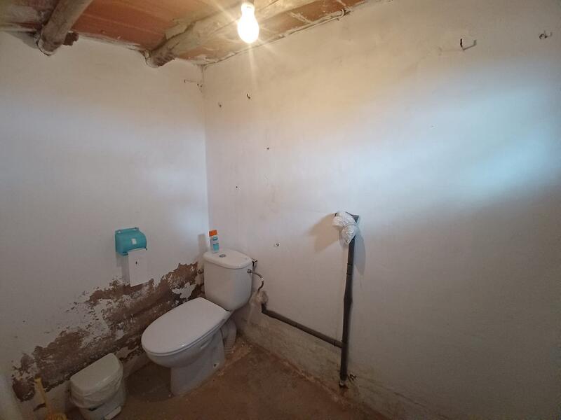 3 bedroom Country House for sale 3 bedroom Country House for sale