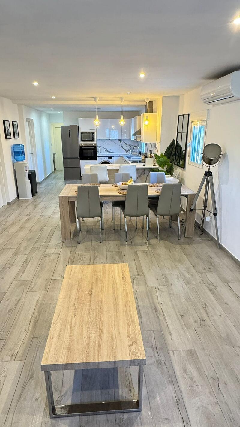 4 bedroom Country House for sale 4 bedroom Country House for sale