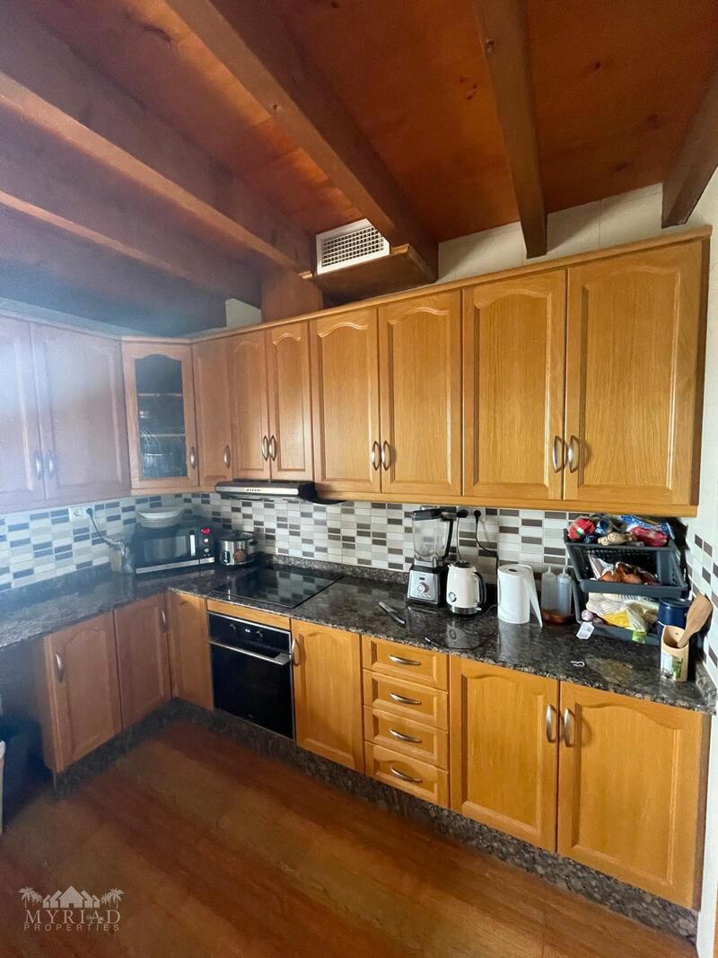 4 chambre Auberge à vendre 4 chambre Auberge à vendre