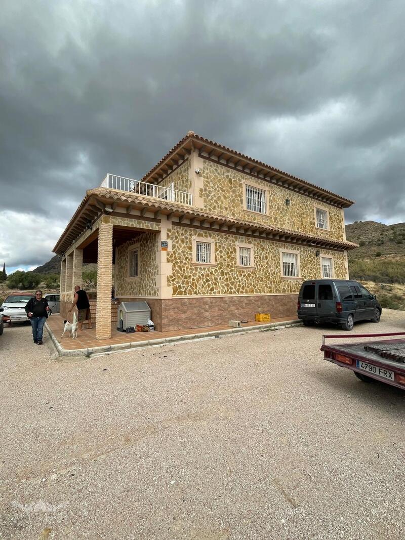 4 chambre Auberge à vendre 4 chambre Auberge à vendre