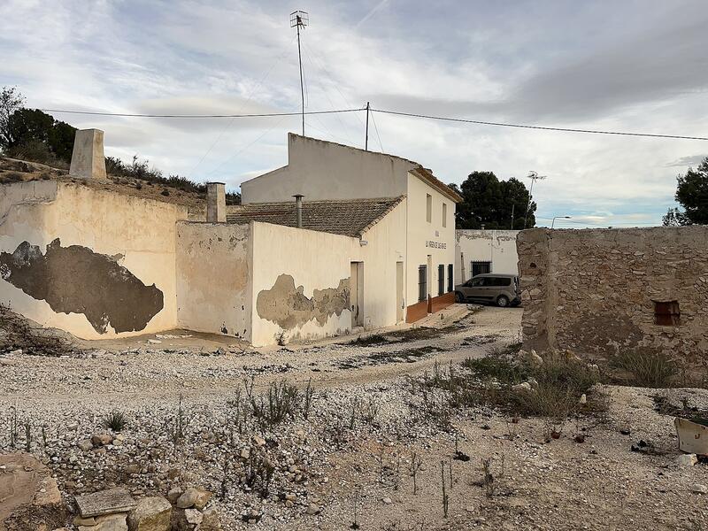 8 sovrum Lantställe till salu 8 sovrum Lantställe till salu