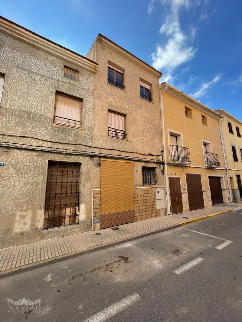 Stadthaus zu verkaufen in Pinoso, Alicante
