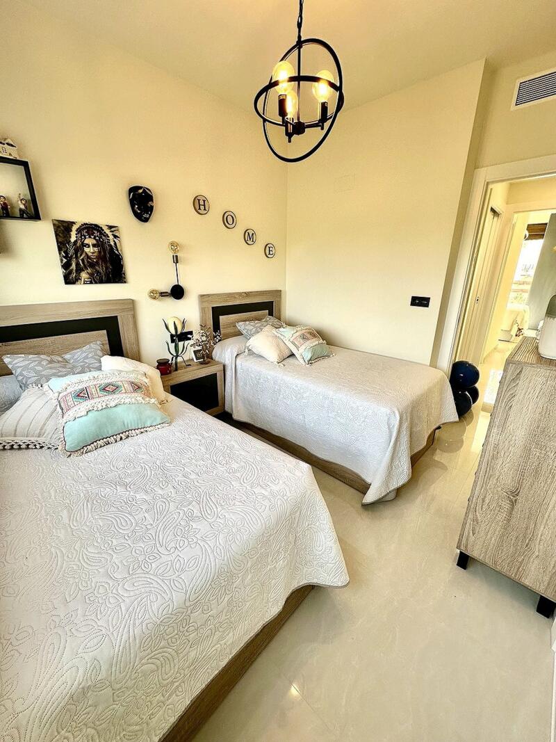 2 спальная комната вилла продается