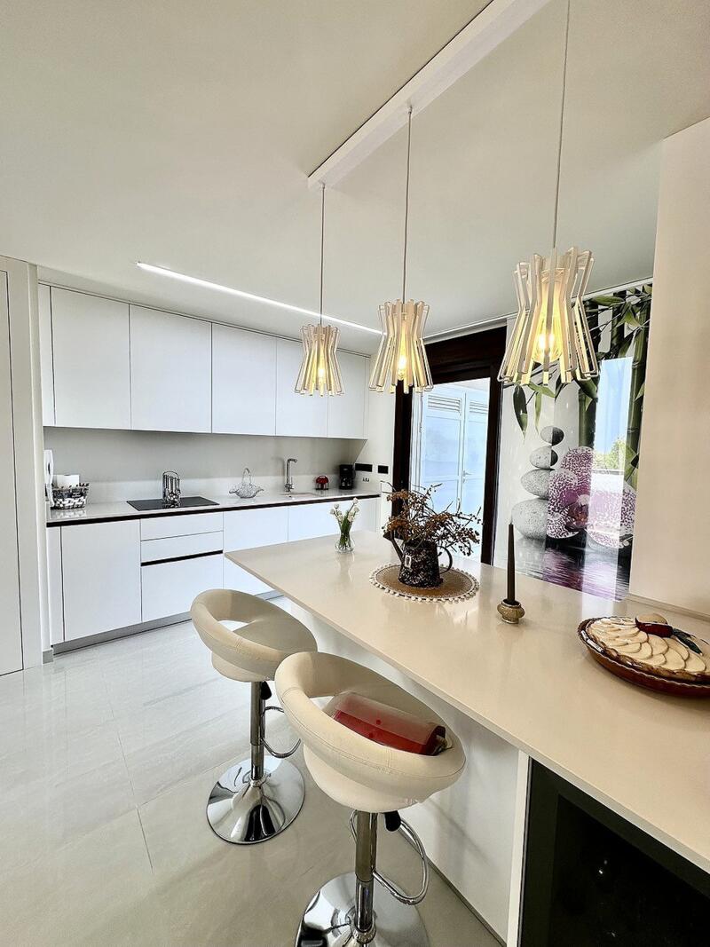 2 спальная комната вилла продается