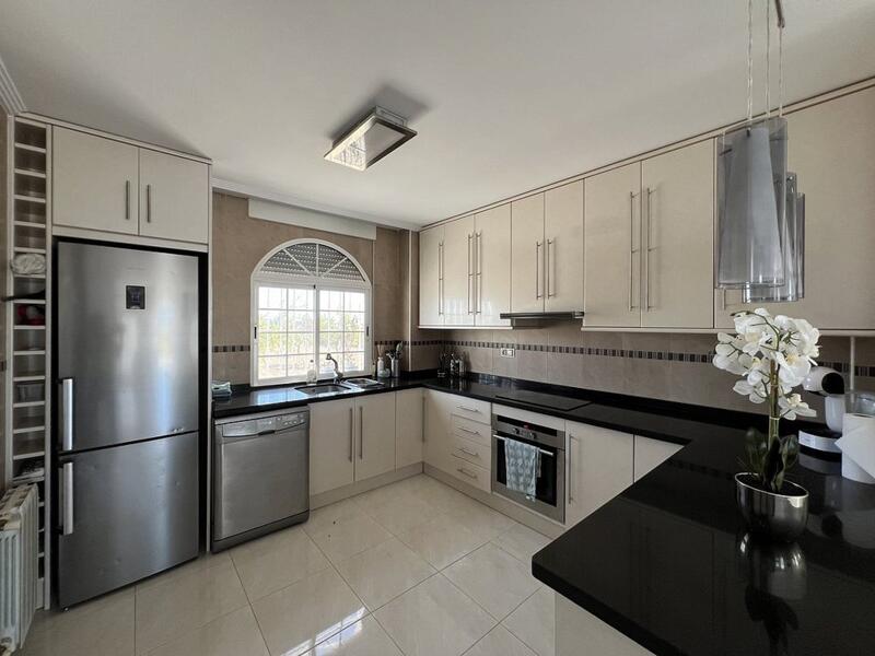 4 bedroom Villa for sale