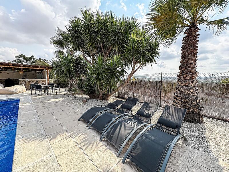 5 bedroom Villa for sale